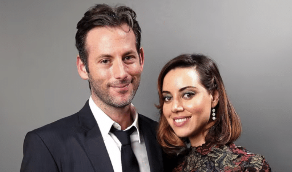 Jokes about Death of Aubrey Plaza's Husband